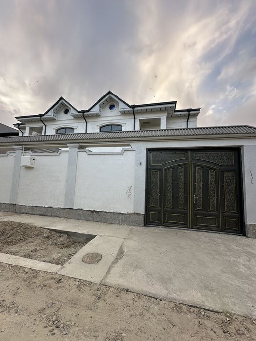 Buxoro shaxri trikatajdan uchaska sotiladi