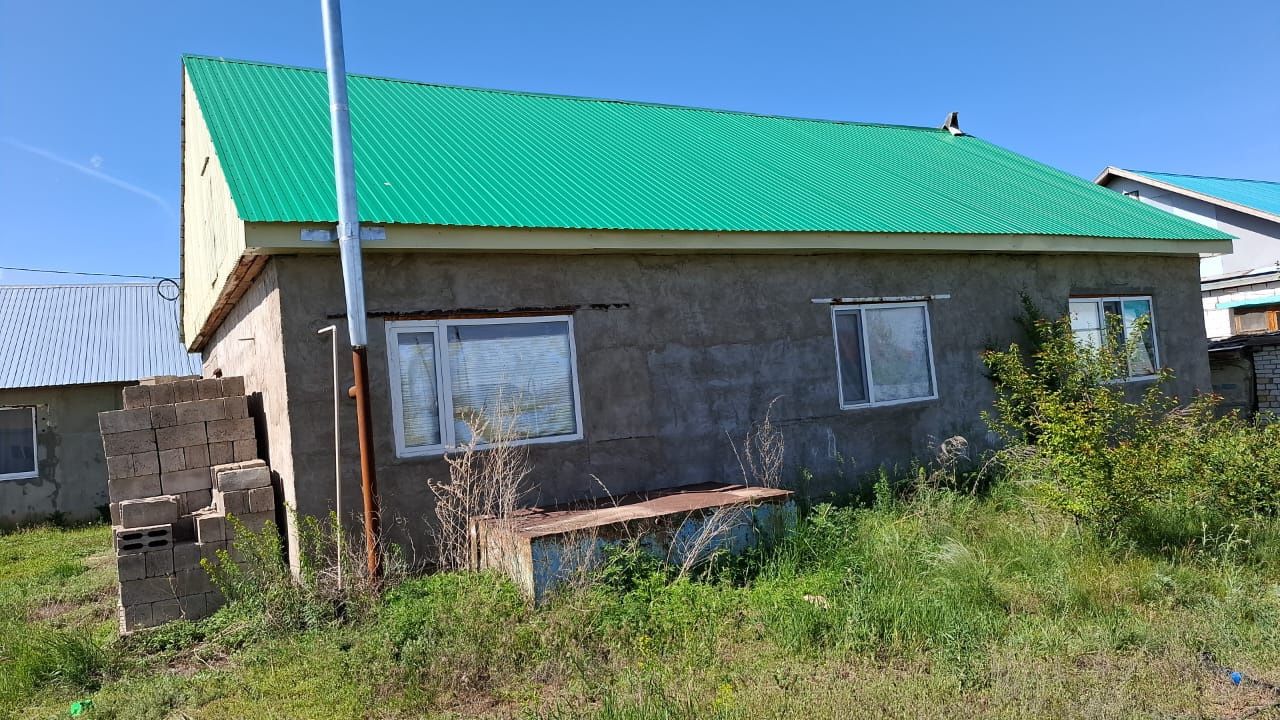 Продам дом, недостроенный