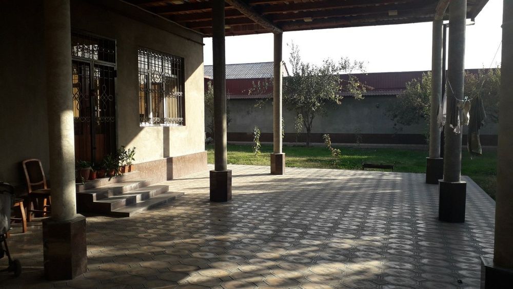 Zangiota tumani solnichniyda 6 sotixli kotej tez va arzon otiladi