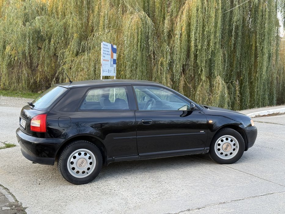 Audi A3 1.6i facelift proprietar