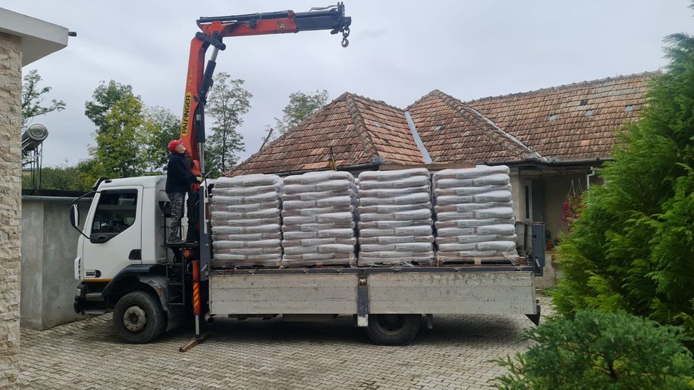 Transport marfa cu macara