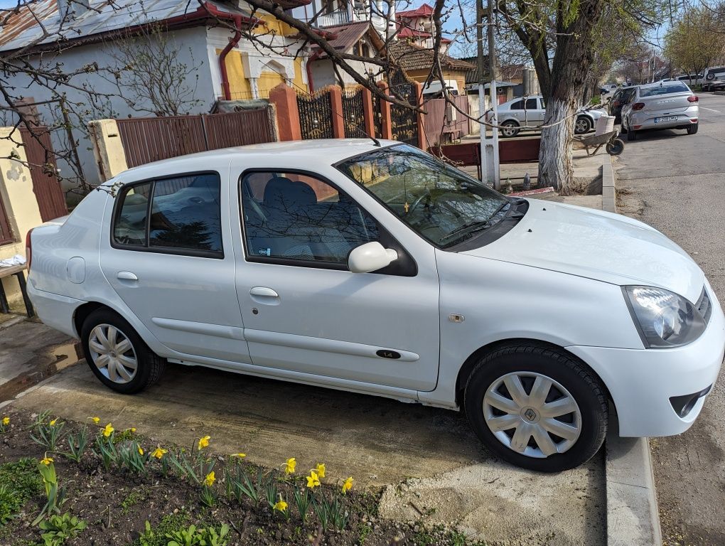 Renault symbol 2006