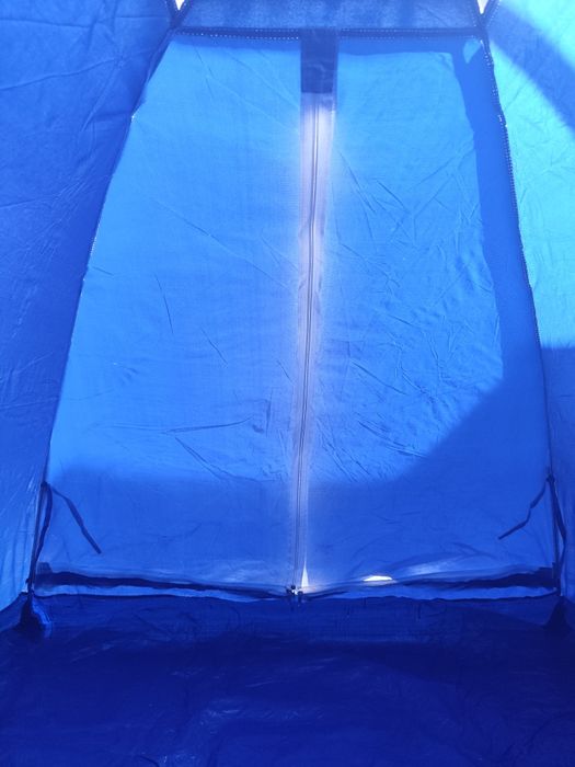 Cort de vara albastru