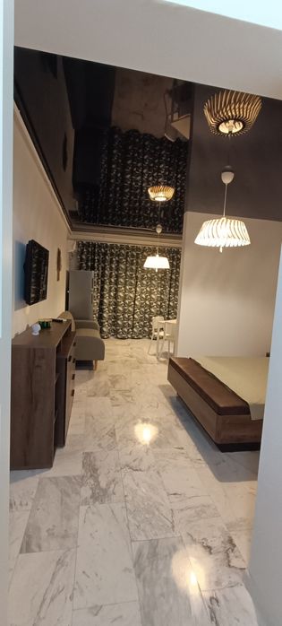 Închiriez studio Mamaia Nord zona Hanul cu Peste