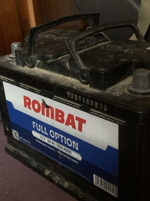 Baterie de masina rombat