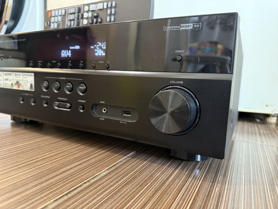 Yamaha RX-V477 resiver
