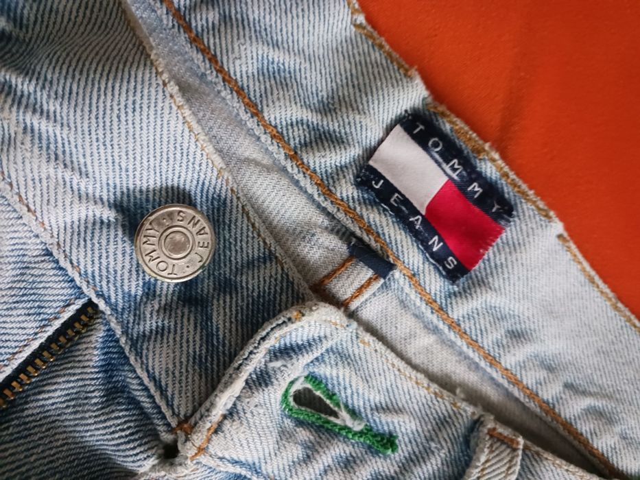 Pantaloni (blugi) scurti Tommy Hilfiger