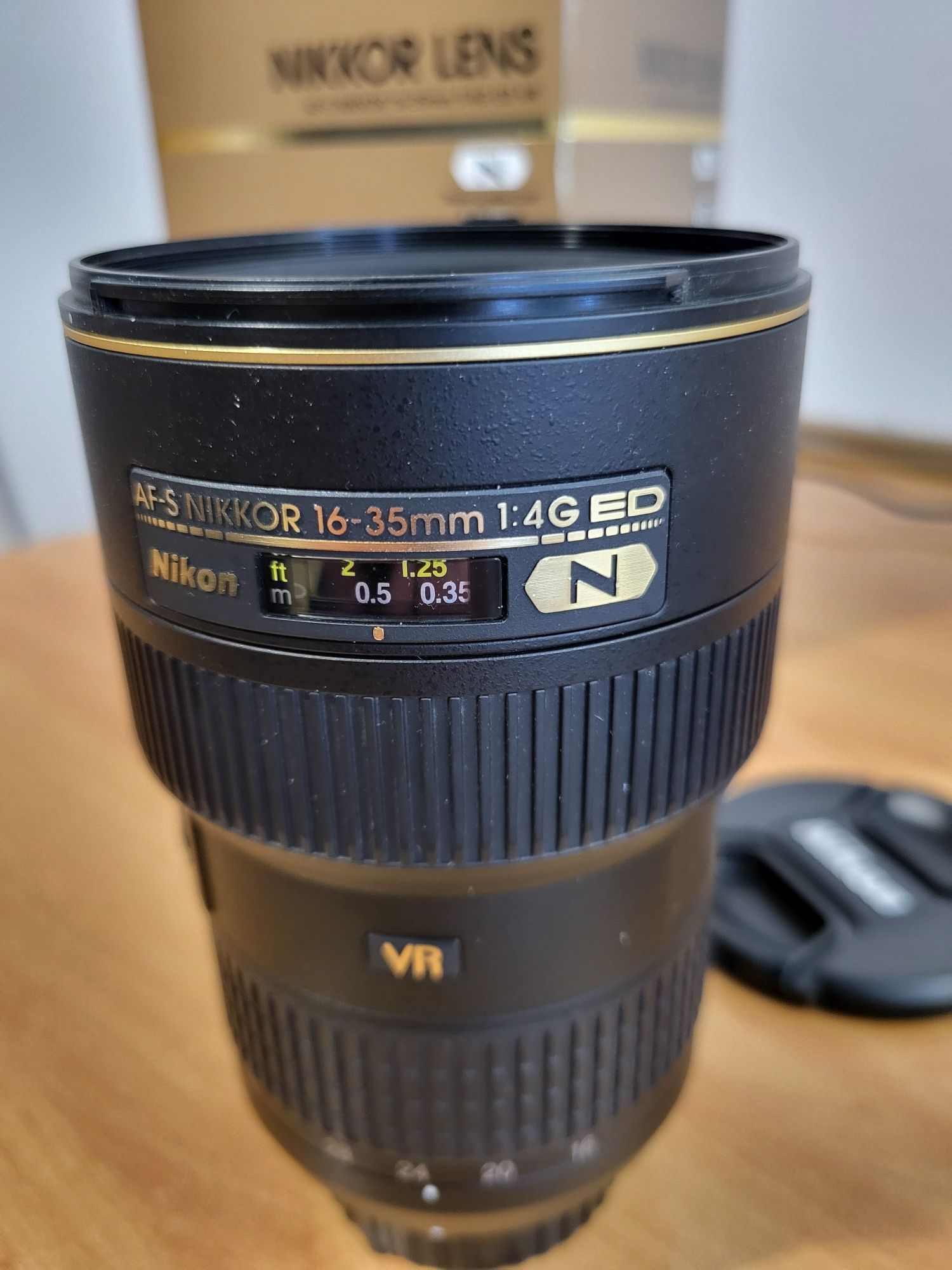 Obiectiv Nikon zoom Nikkor 16-35 f4 ca nou