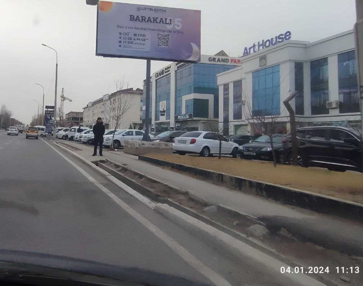 Toshkent shaxri Yangi yolda bilbordlarda reklama xizmatlari.