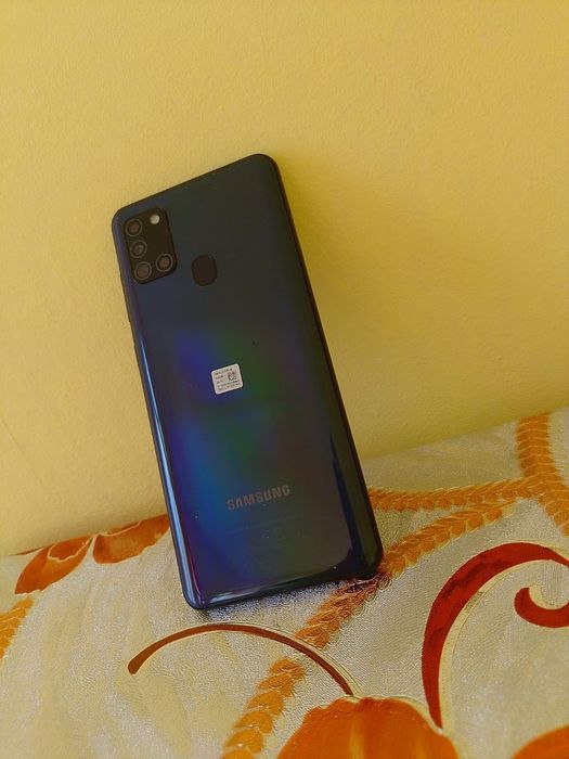 Smartfone Samsung,impecabil 300 de lei