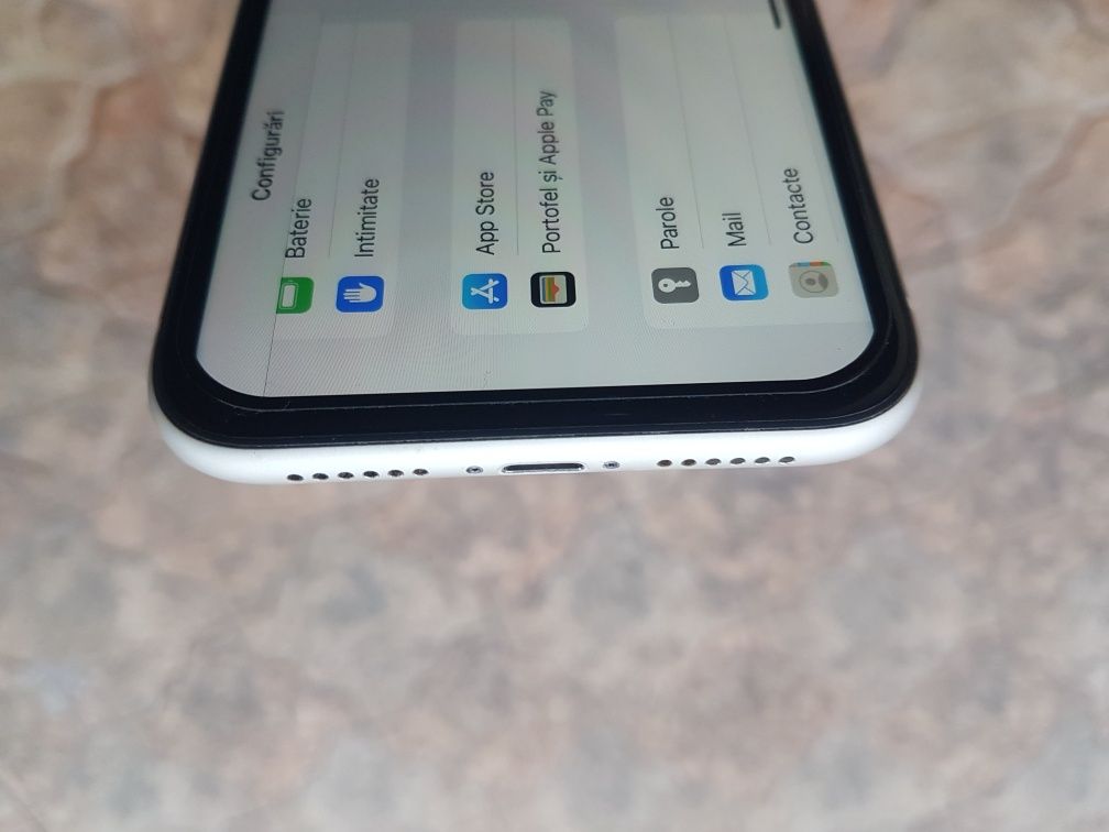 iPhone 11 stare impecabila la cutie Nou