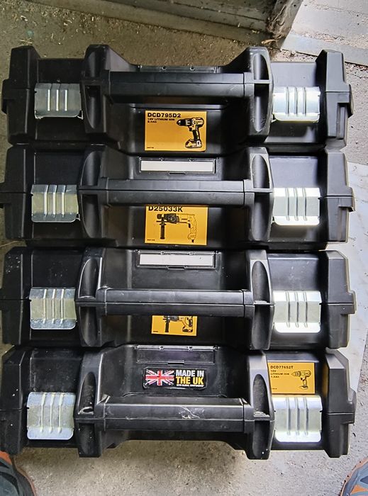 DeWalt куфари за съхранение на инструменти