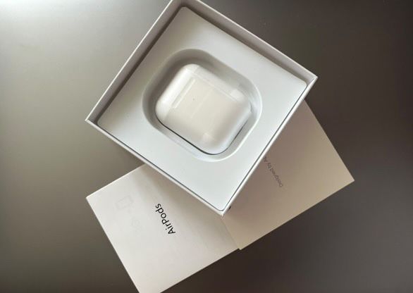 AirPods 2 чисто нови