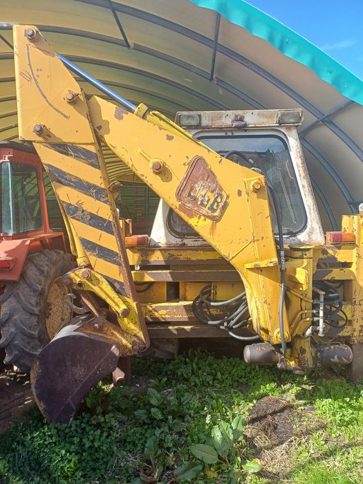 Buldoexcavator jcb de vânzare