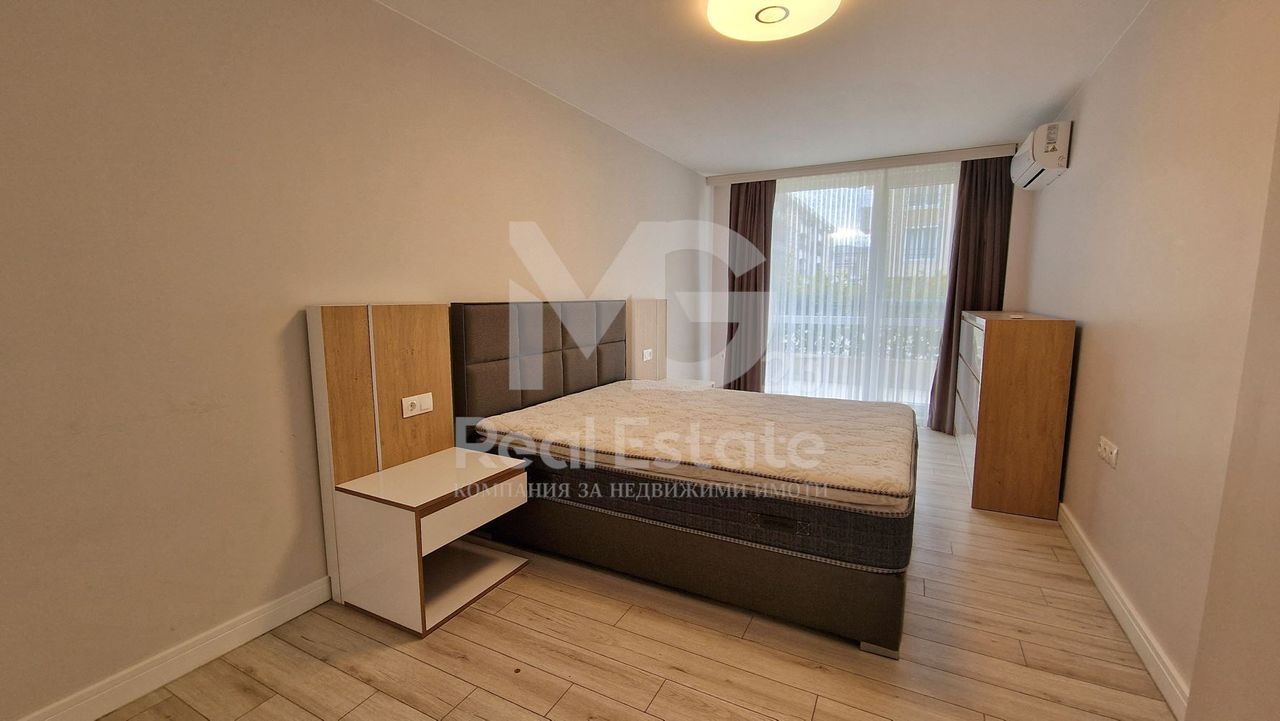 Продава се Тристаен апартамент в Пловдив, Остромила - 150 кв.м за 1667 €/кв.м - Снимка #4