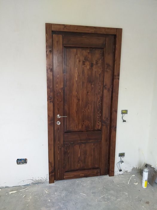 Usi de interior pe comanda