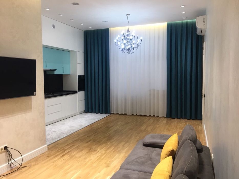 Eng soʻngi dizaynda pardalar va jalyuzilar hizmati