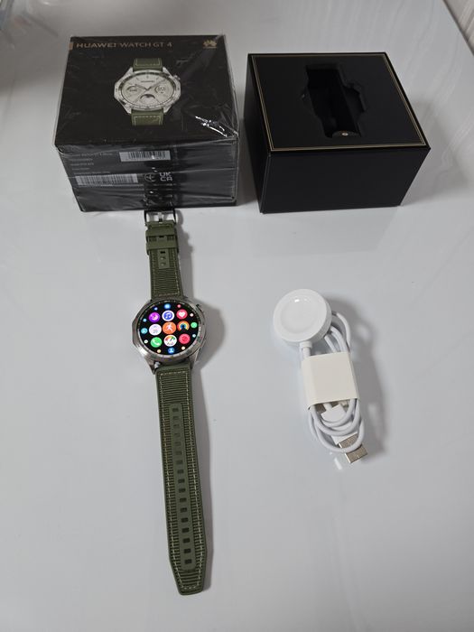Vând Smartwatch Huawei Gt 4 46 mm stare ca nou fără zgârieturi