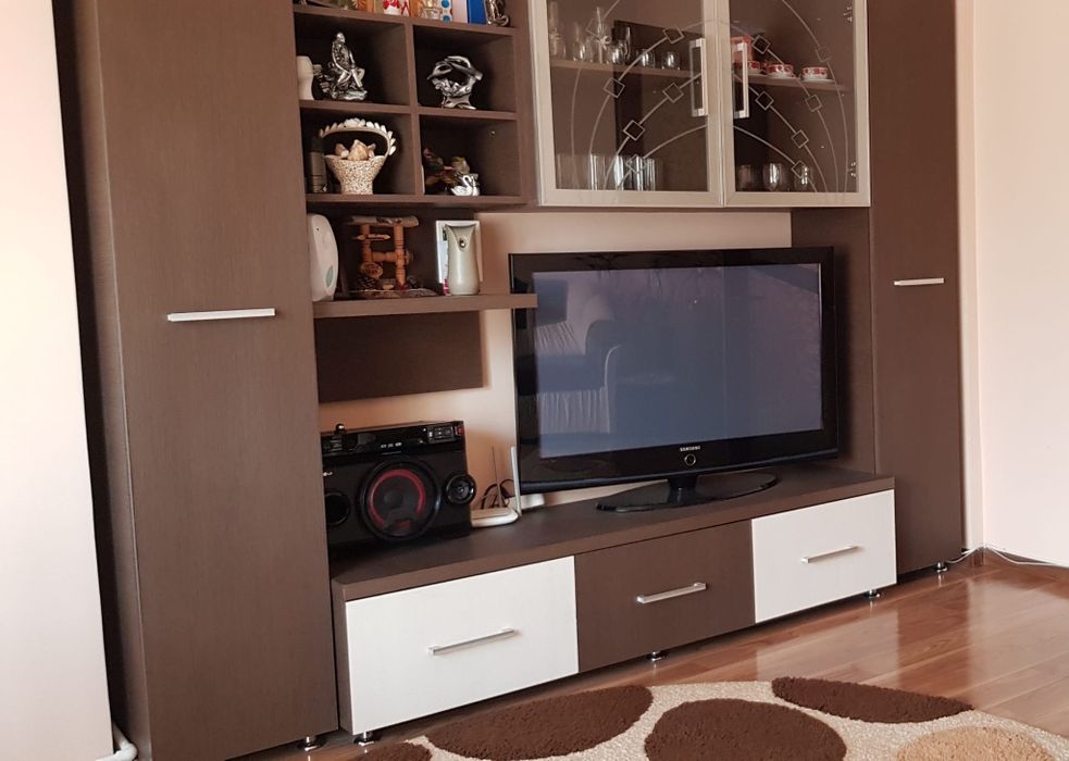 Mobilă de sufragerie