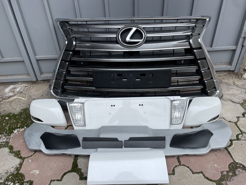 решетку радиатора от Lexus 570