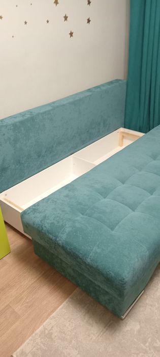 Продаю диван в отличном состоянии