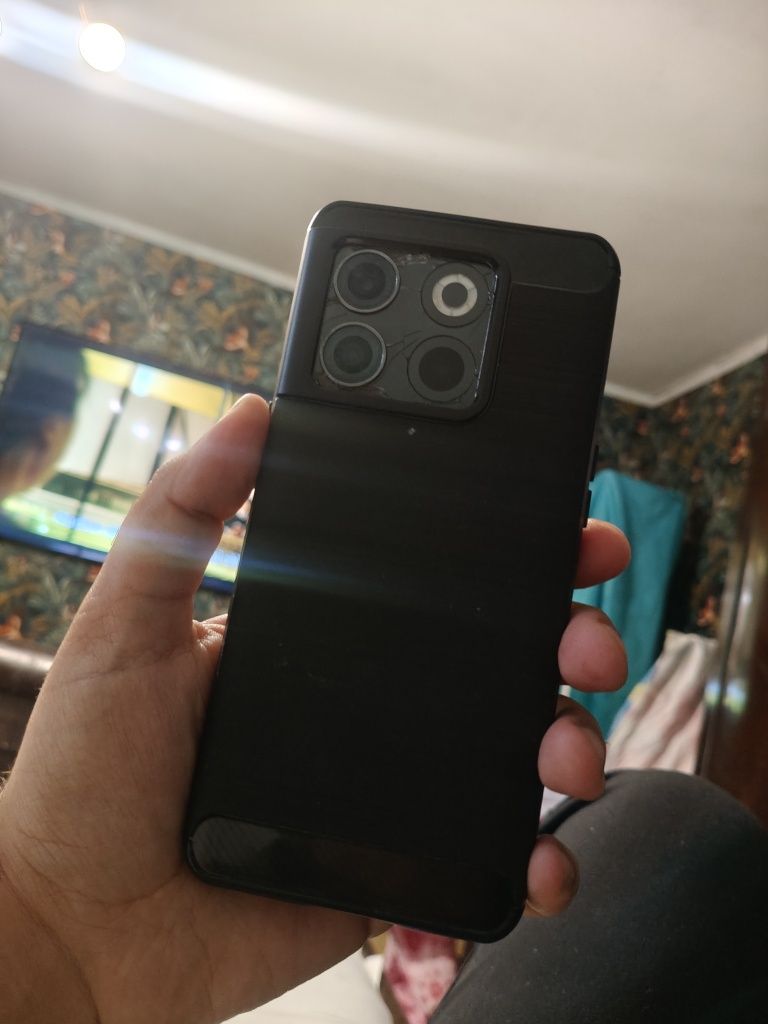 OnePlus 10T 5G  128gb 8gb Ram snapdragon 8