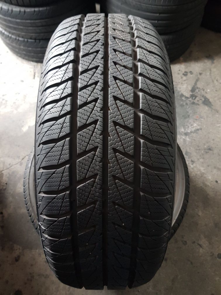 Best Drive (Continental) 215/55 R17 98V M+S iarnă