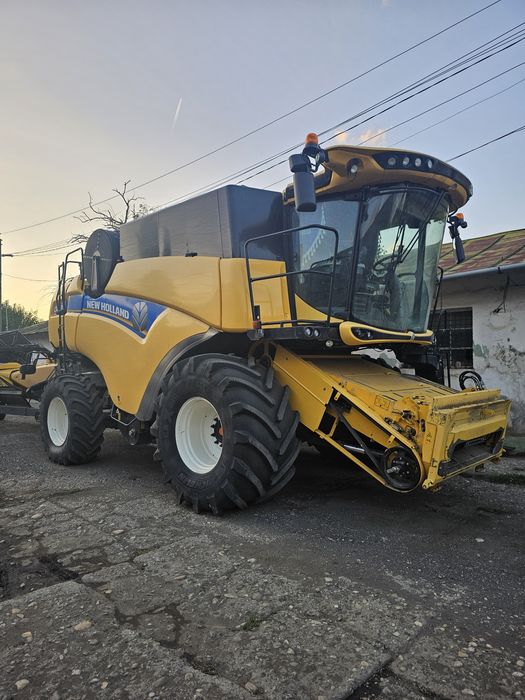 Combine New Holland Cx8080, 8.80, fendt, Challenger, laverda