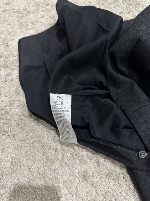 Елегантна рокля от вълна с дълъг ръкав