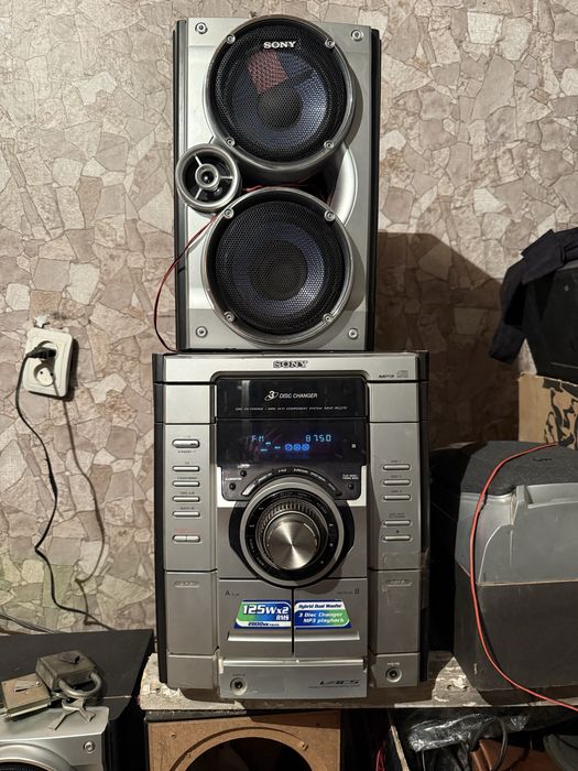 Продам муз центр Сони