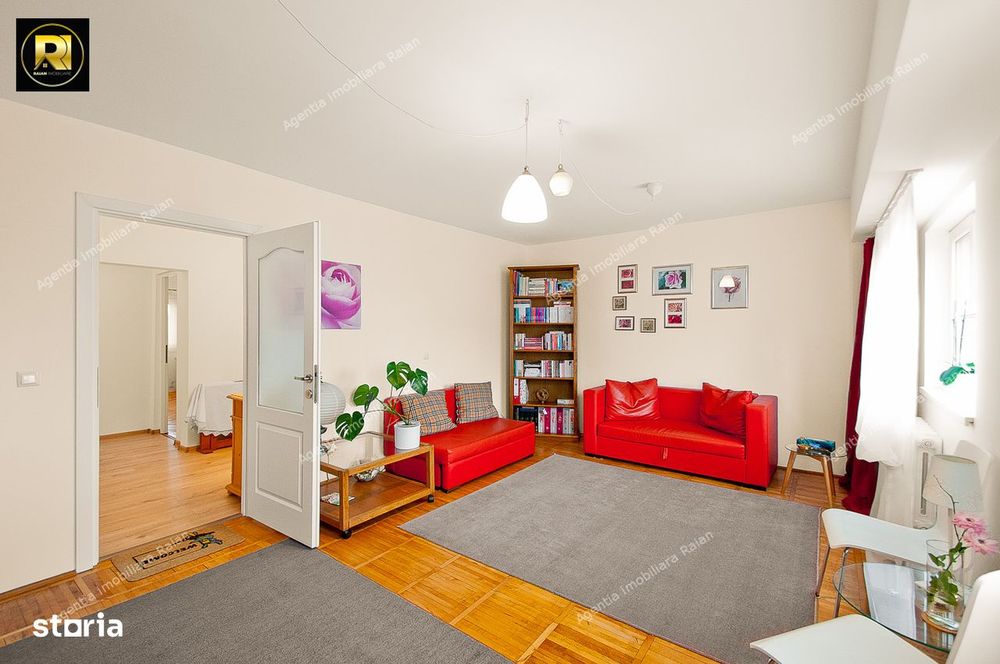 Vanzare apt 4 camere transformat in 3 camere, sup.85mp,Piata Centrala