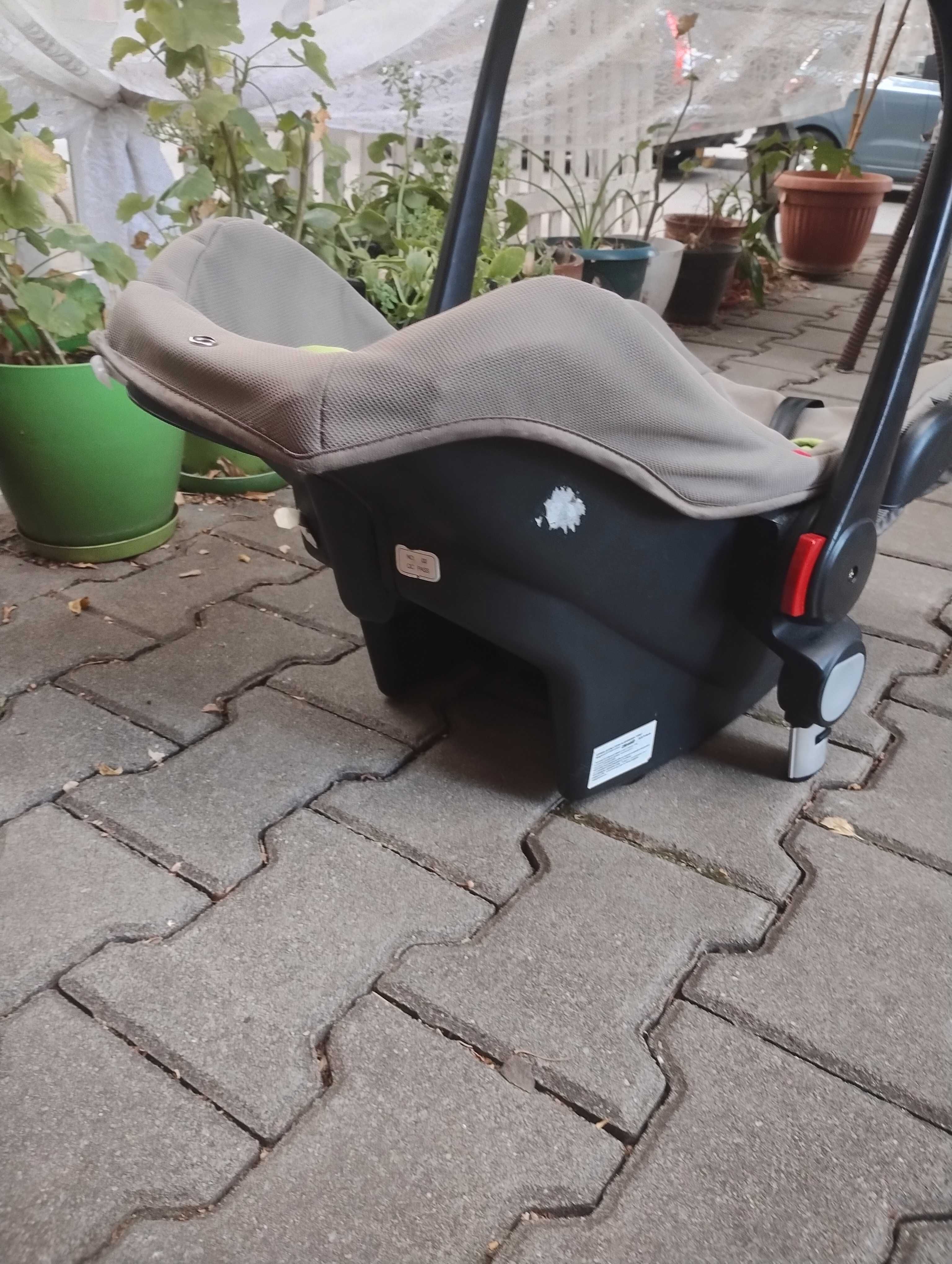Продава преносимо кошче за бебе Chipolino.Седалка за кола