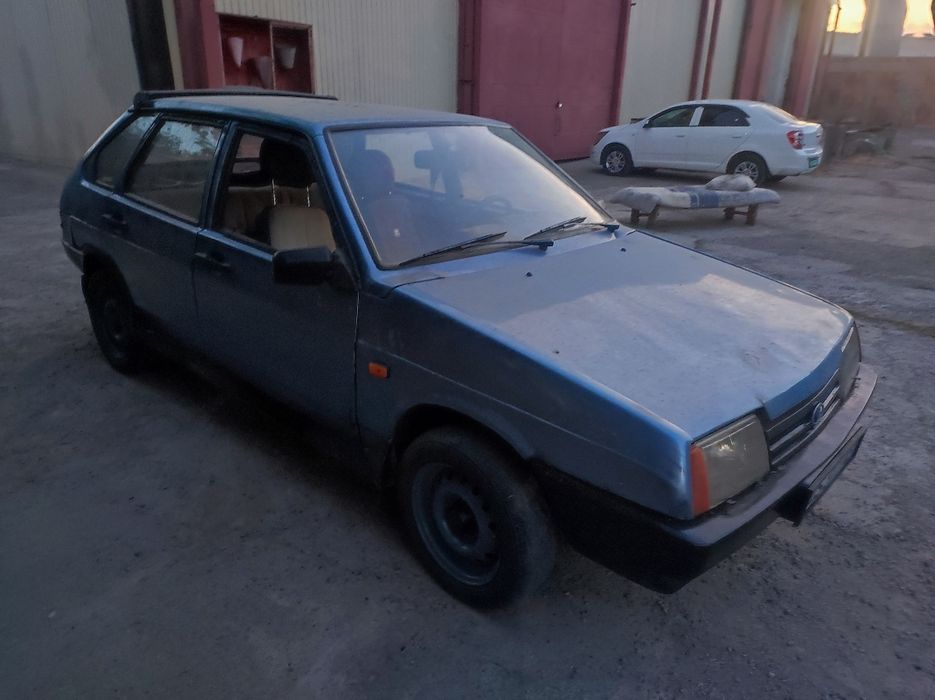 Lada sotiladi srochni