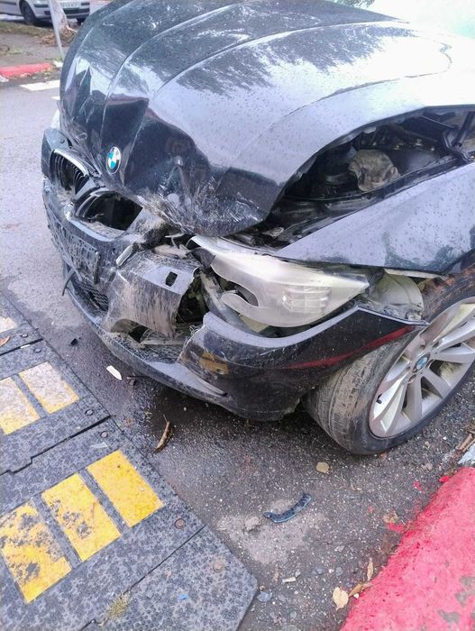 BMW 320d, E91 - avariat