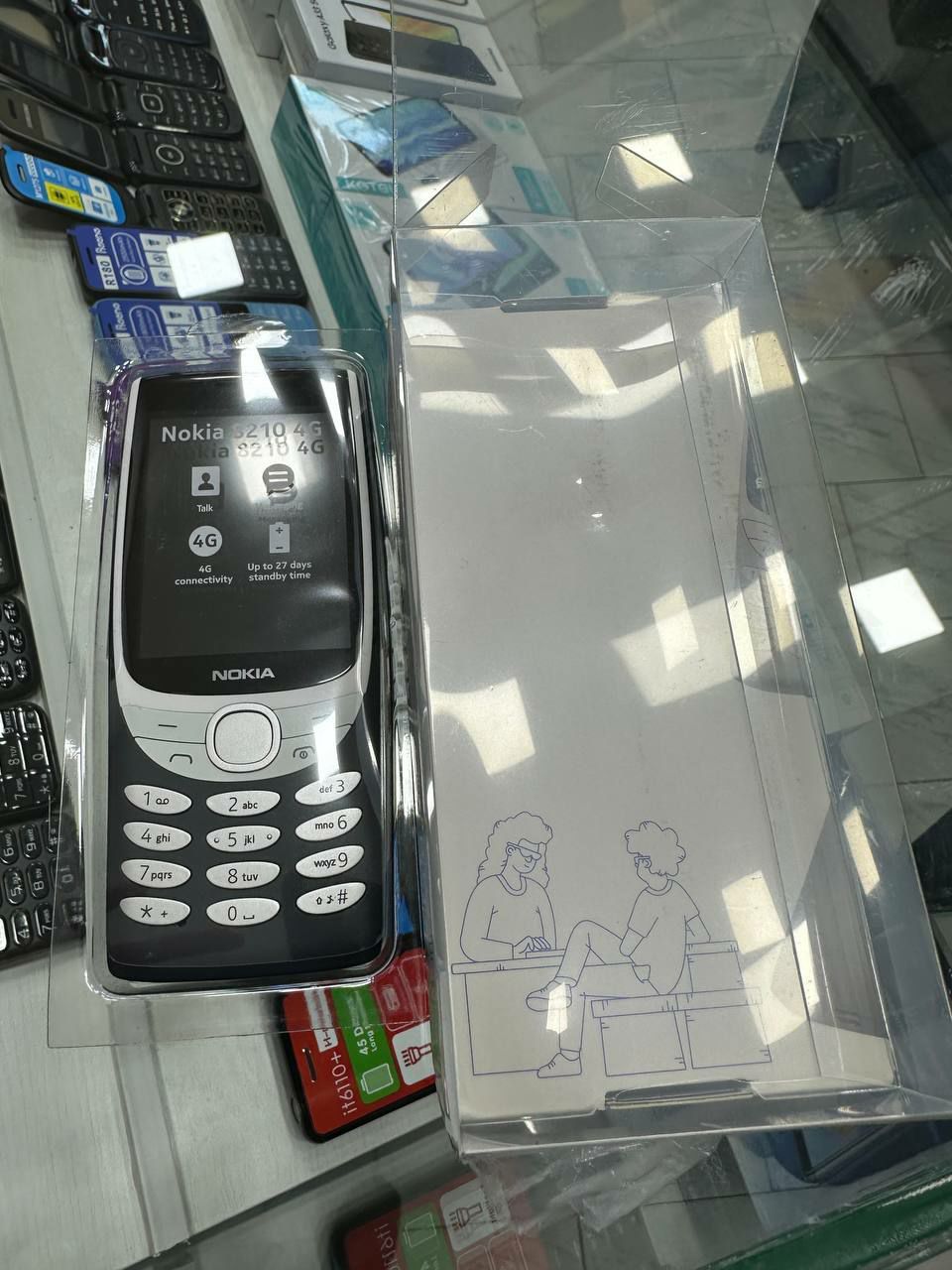 Nokia 8210, Gsm,Dostavka,Garantiya,Mutloqo yengi tella,(Новый).
