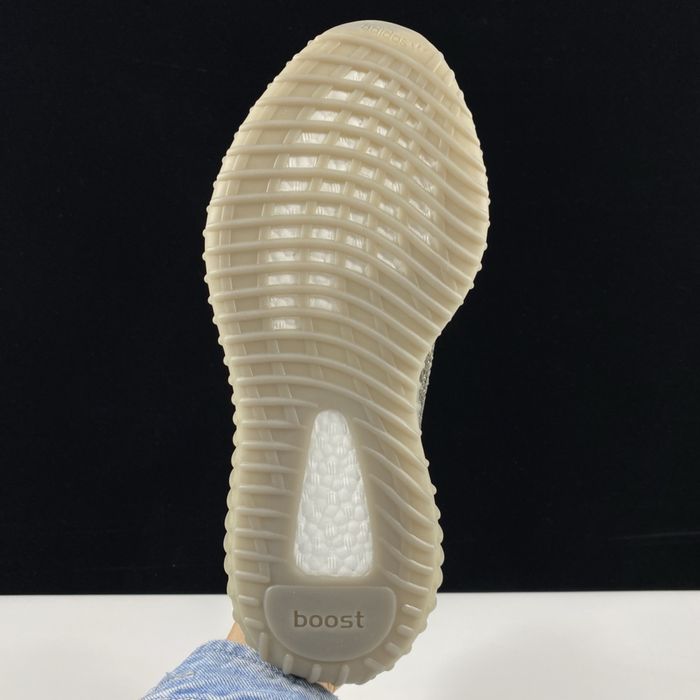 Yeezy 350 Boost v2 Beluga