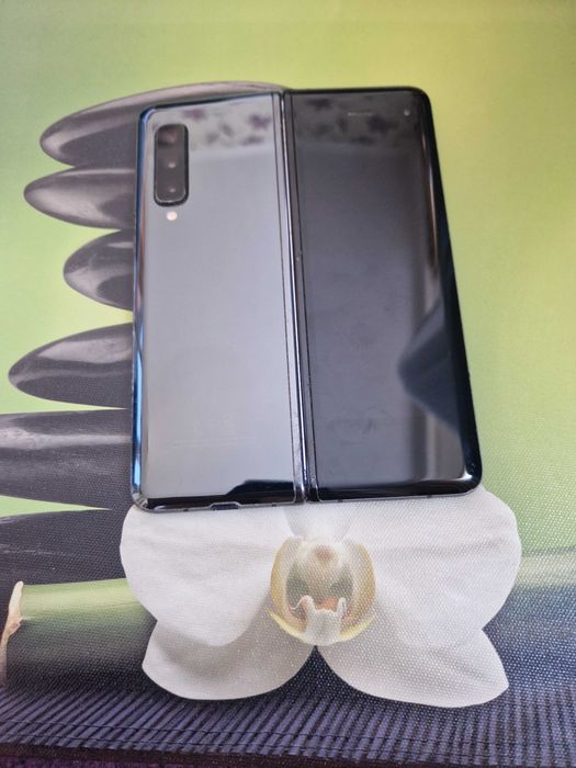 Defect Samsung Fold SM-F900U1 ( pentru piese )