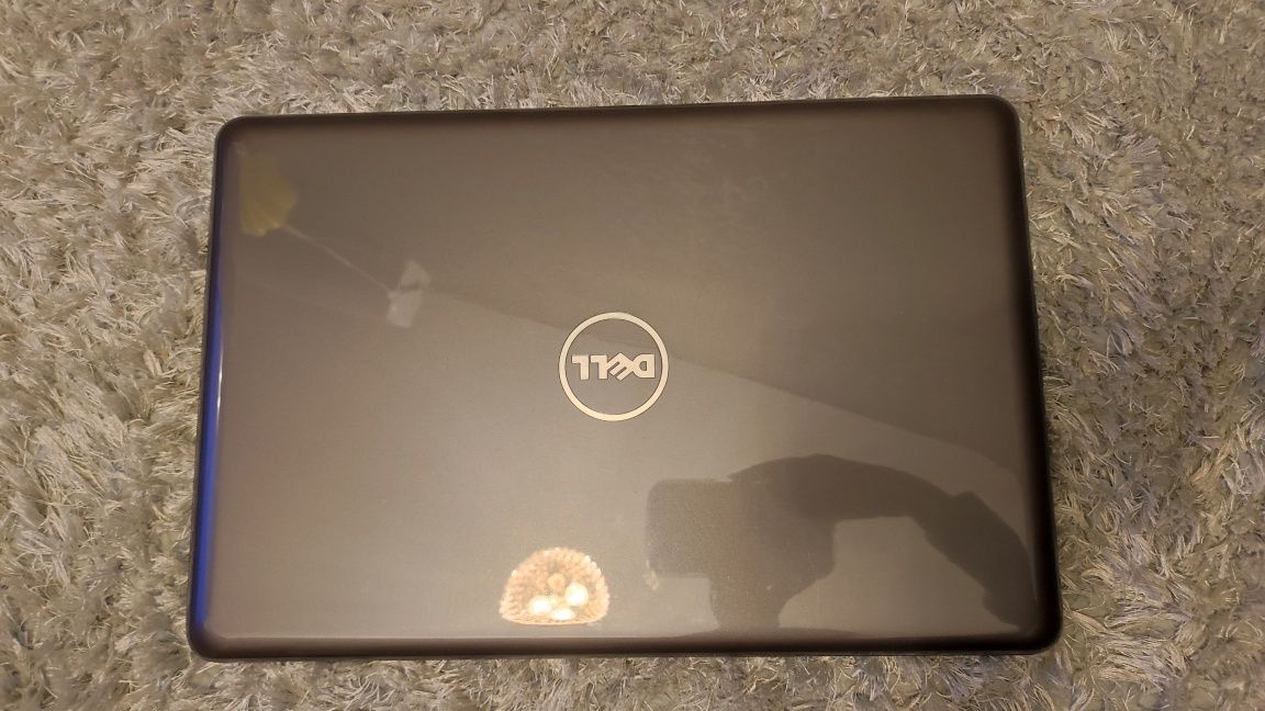 Laptop Dell Inspiron 1Tb core i5 8Gb Ram