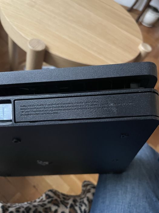 Playsration 4    1   terabyte