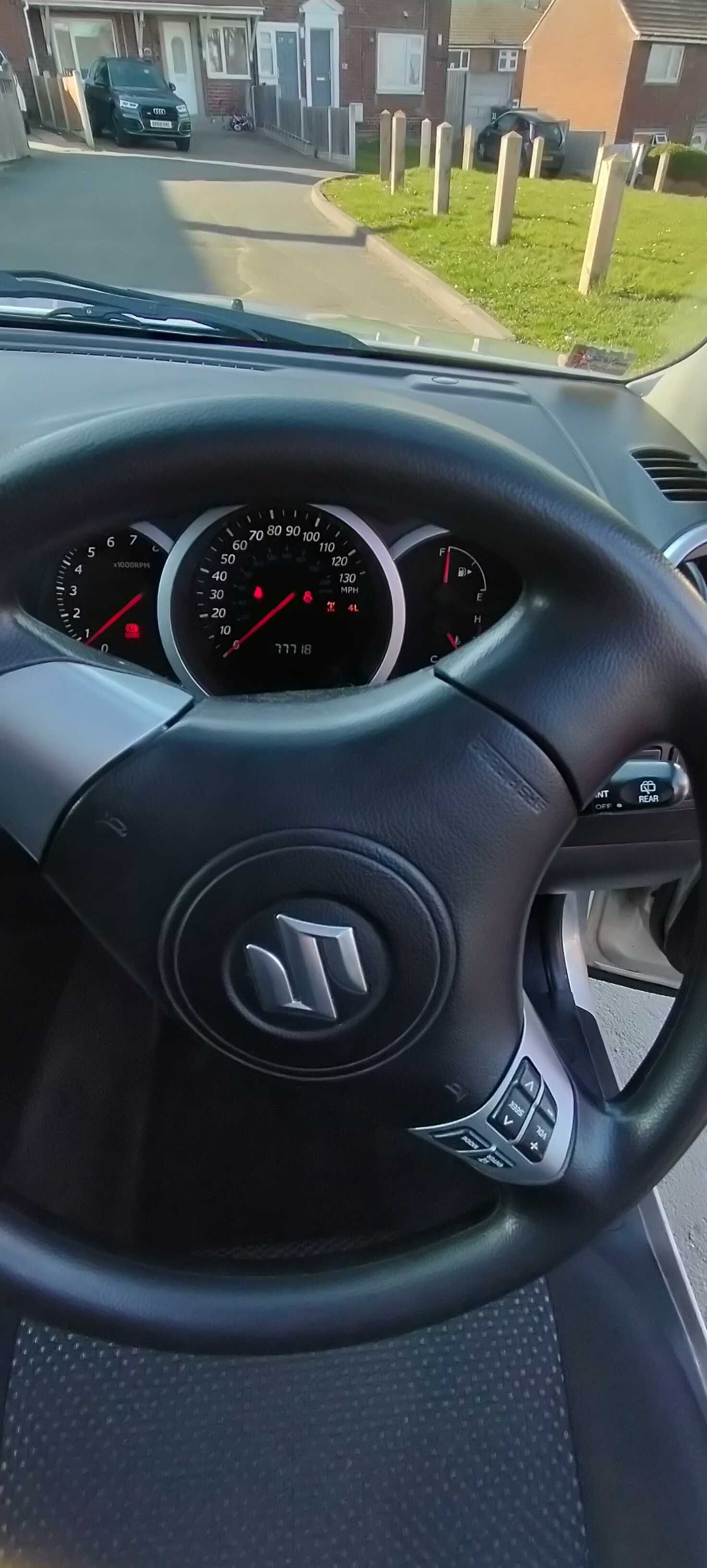 Suzuki Grand Vitara ДЕСЕН ВОЛАН 2.0 140к.с. Бензин