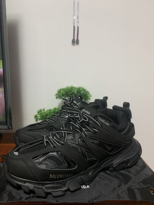 Balenciaga Track Full Black - Noi cu accesorii