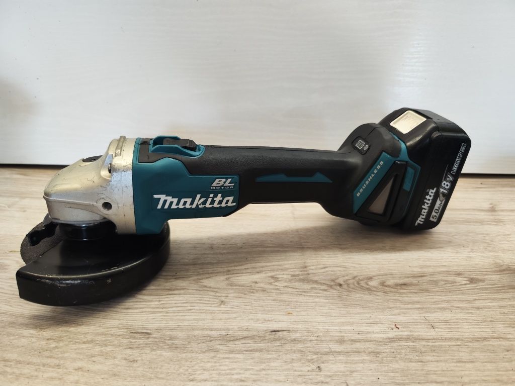 Flex , polidisc Makita DGA 504 A, 5 Amperi