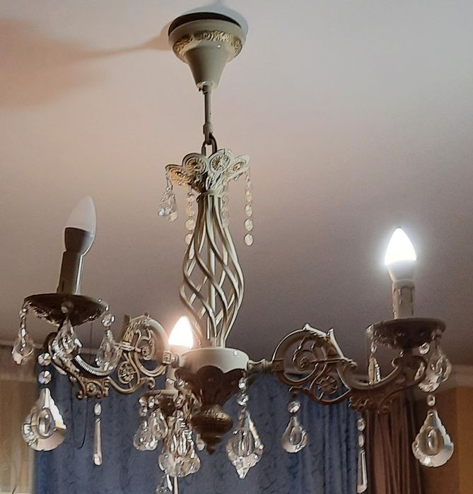 Светильник, люстра трехрожковая