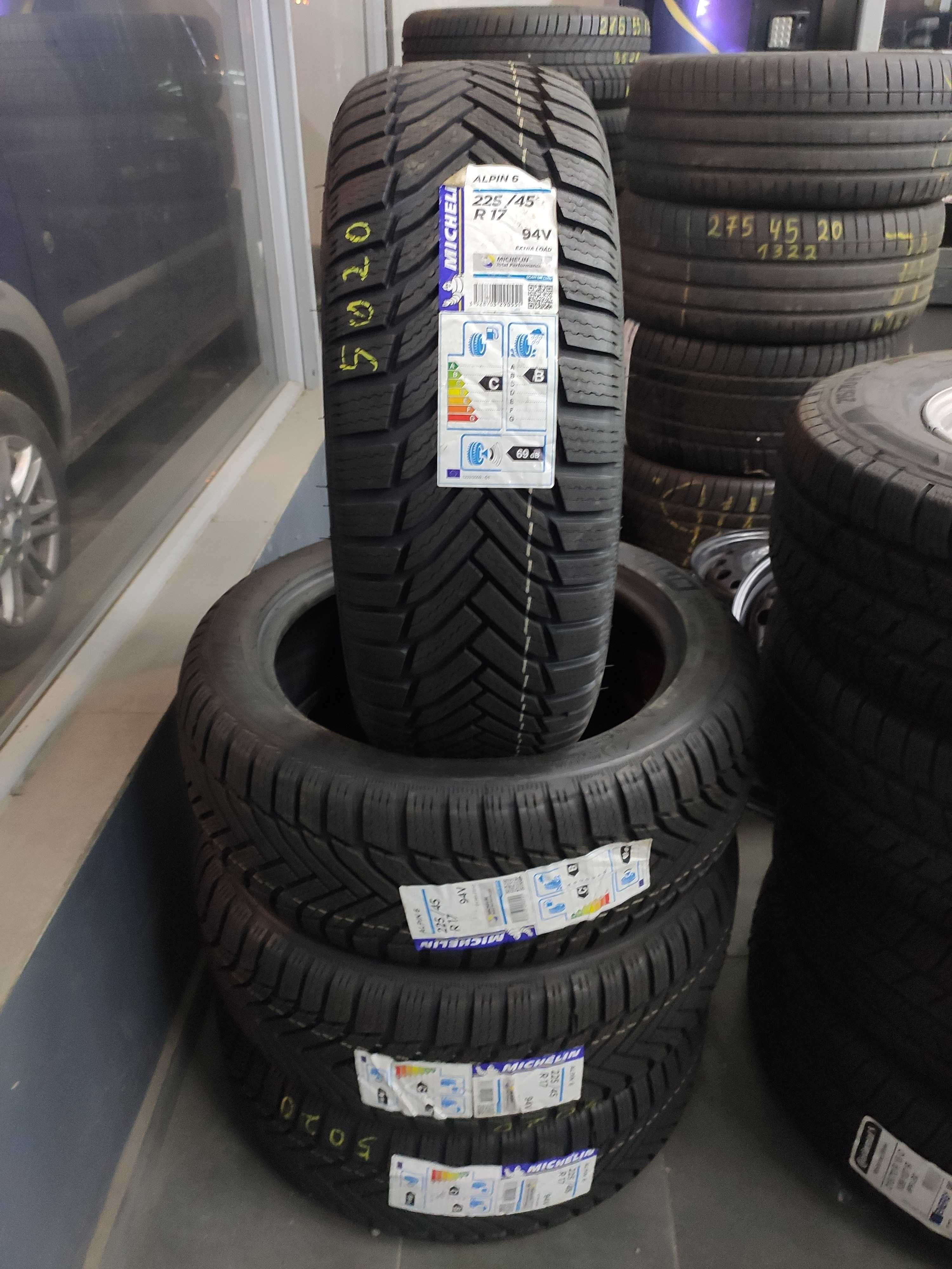2бр Нови зимни гуми 225 45 17 - Michelin