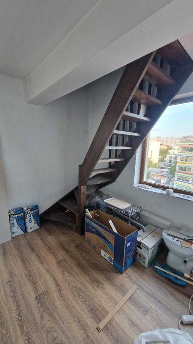 Vand scara interioara de lemn Bucuresti