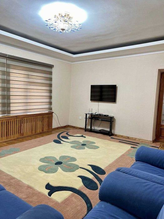 Продаётся 2хком переделанная в 3х ком квартира. Метро Новза. Чиланзар