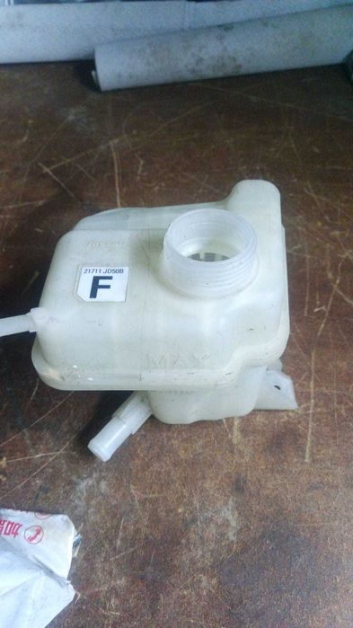 21711JD50B Разширителен съд охладителни течности NISSAN