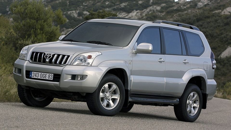 Бампер задний на Тойота Прадо 120/ Toyota LCR Prado 120