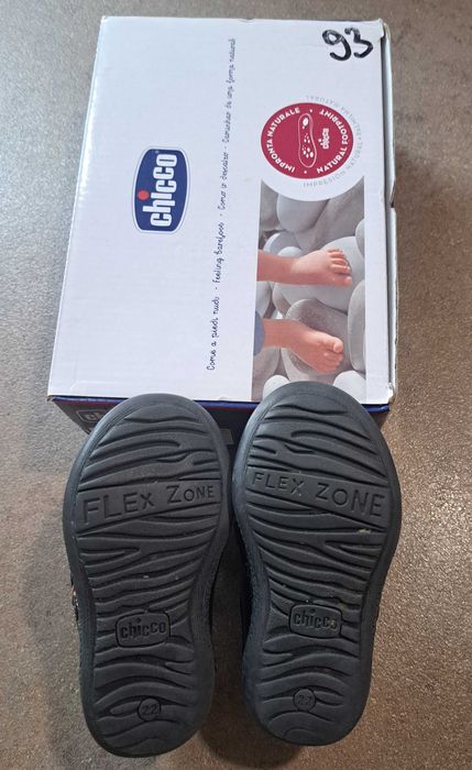 Детски кожени обувки за момиче Chicco