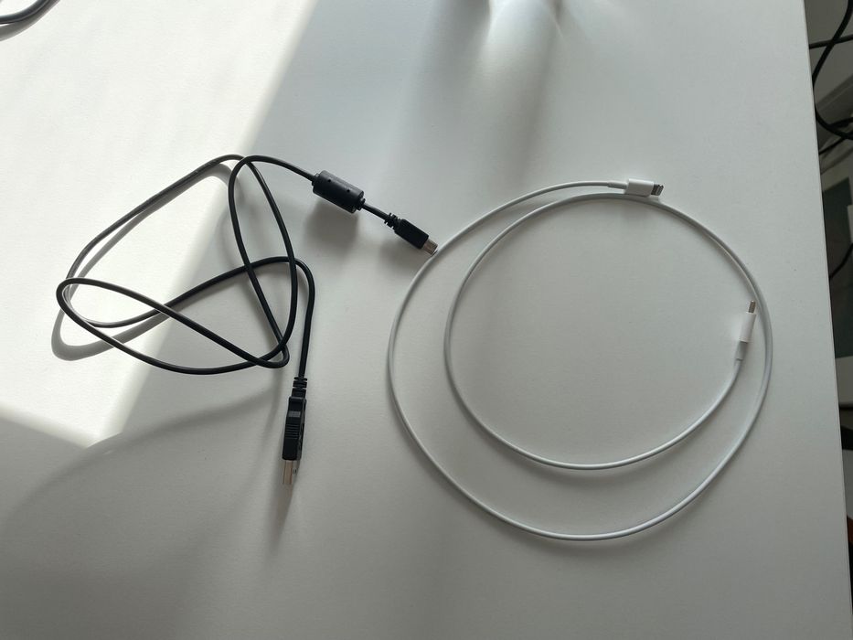 Vand cabluri si conectica PC